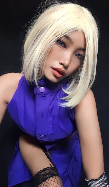 Ellacos erotic actress photo