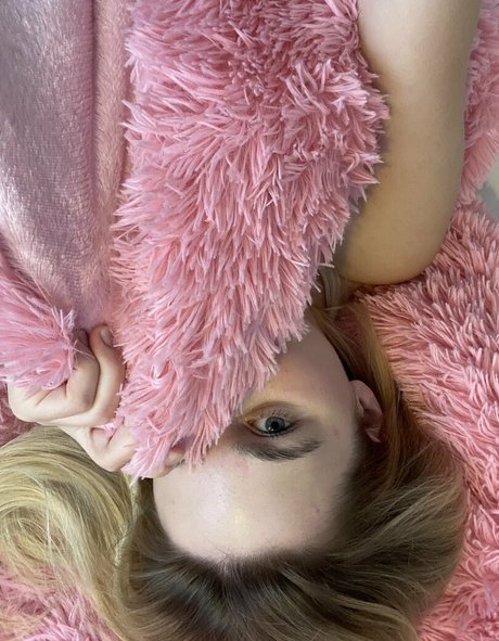 chubby redhead onlyfans art naked photo