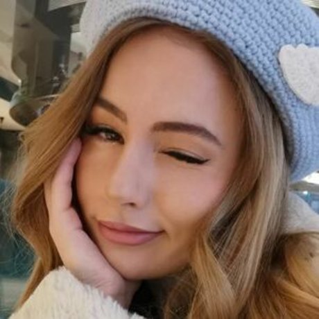 itsSky sex star archive