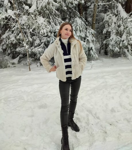 itsSky exclusive actress picture