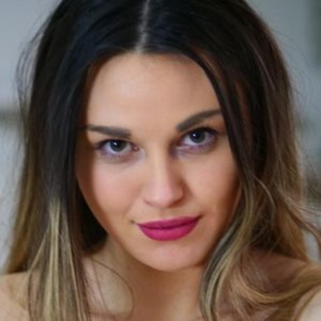 Lizzyqoennt pretty star pics