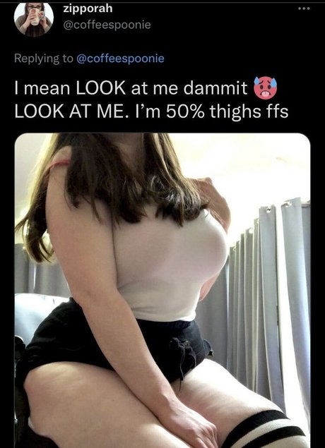 coffeespoonie nude model img