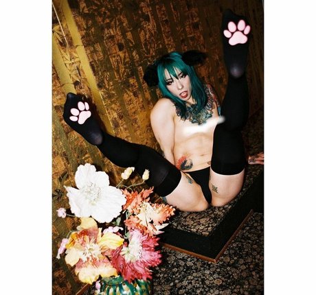 Azumi Puri star erotic image