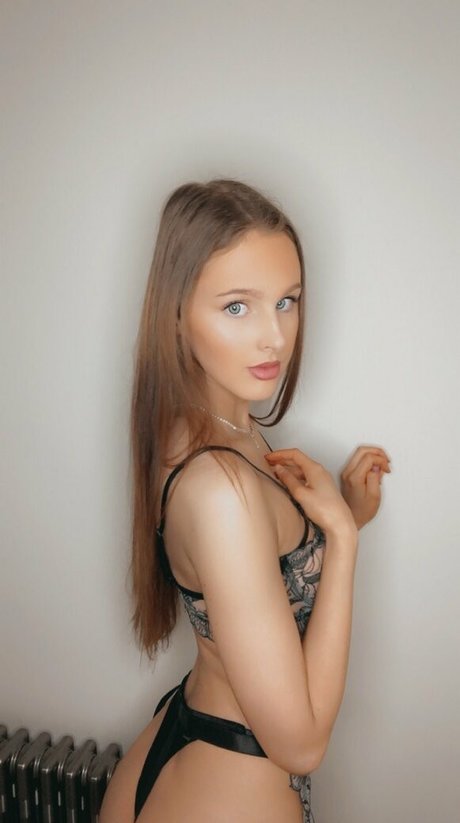 yourbabygirllxoxo beautiful actress photos