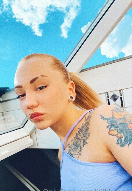 mature asian onlyfans sex pics