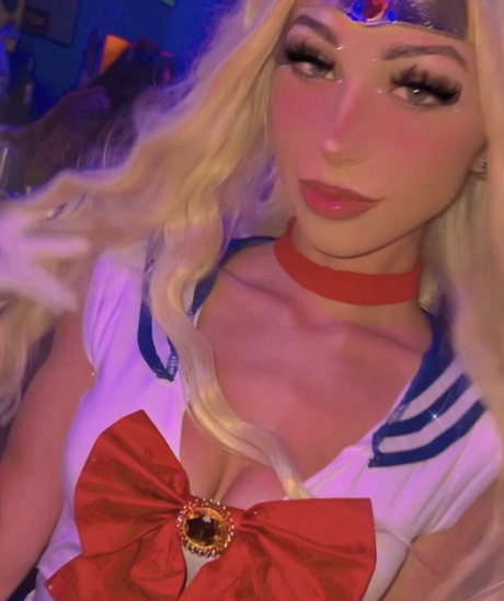 aliaremyinitials nude model photos