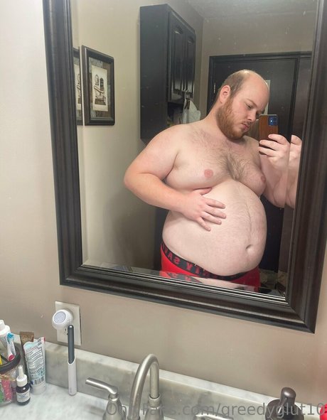 greedyglut10 naked pornstar gallery