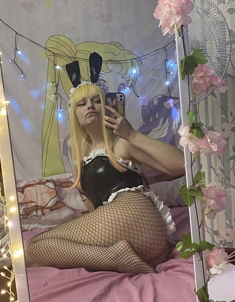 mia green tea model pretty images