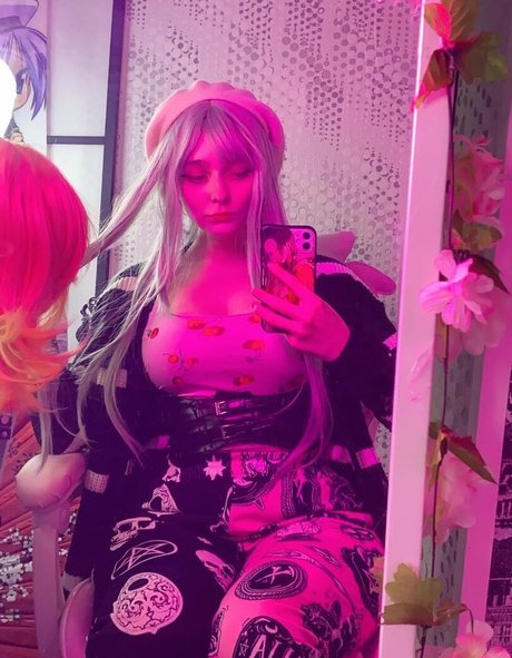 mia green tea hd actress galleries