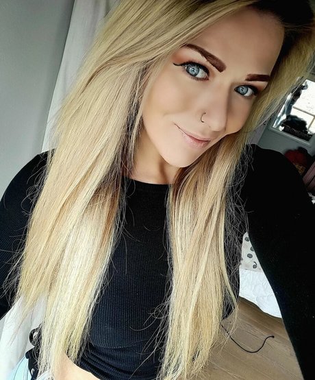 Session Moth Martina Quick photo