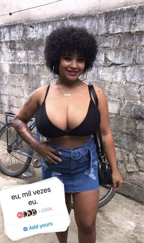 Nanah Rodrigues model nudes photo