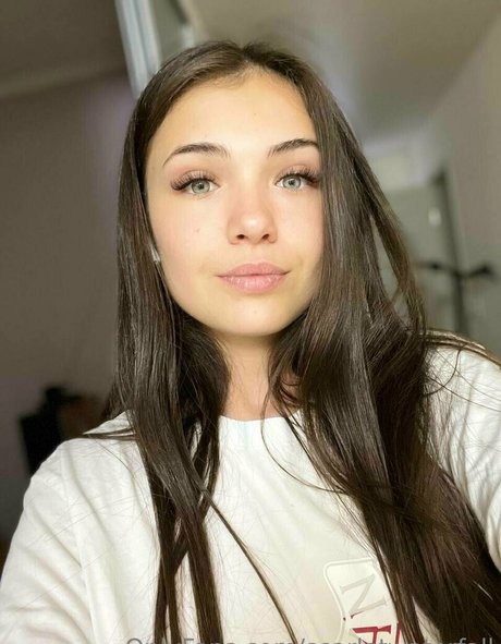 yourqueen3 hot actress picture