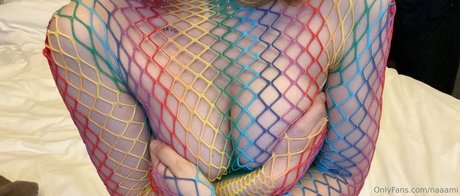 naaami star beautiful images