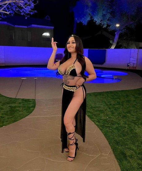 Lulu Reyes free model archive