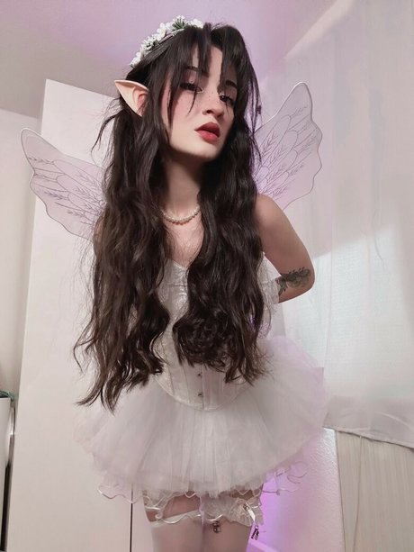 Salinono model sexy gallery