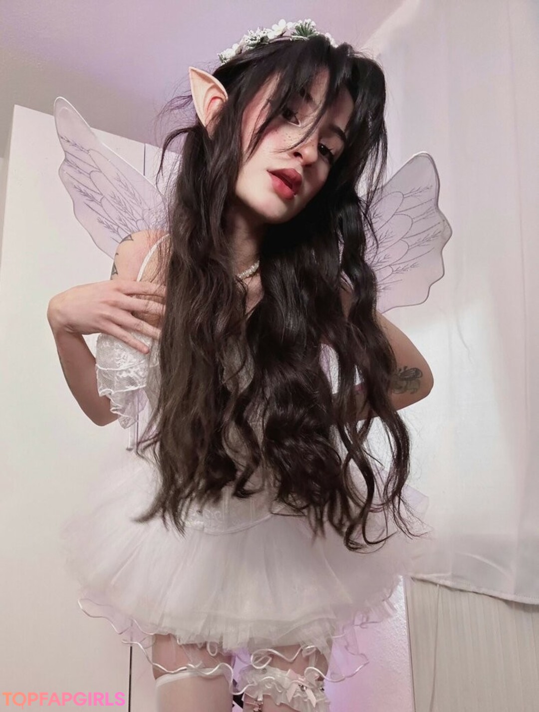 Salinono model nude img