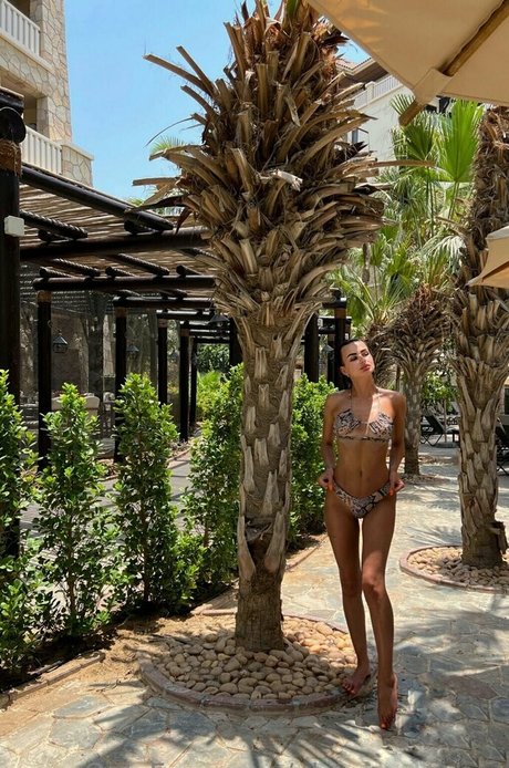 alexxxa queen nudes model picture