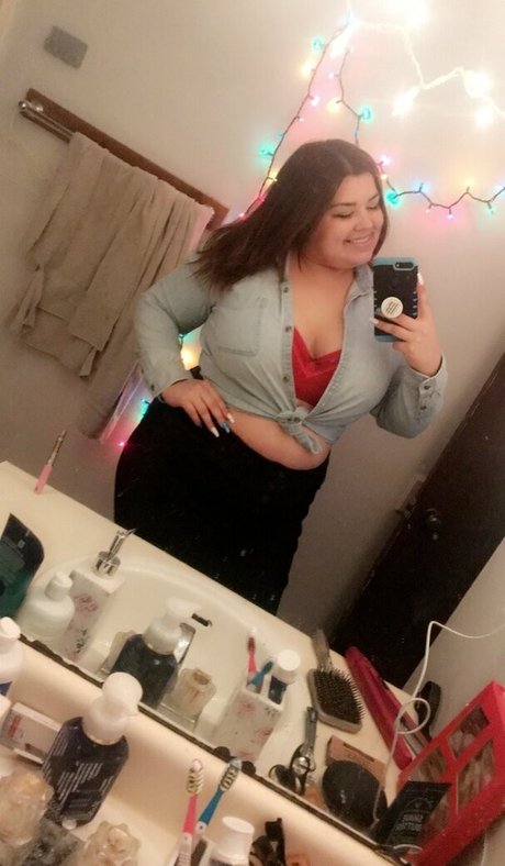 Xomaryjane16xx pretty actress picture