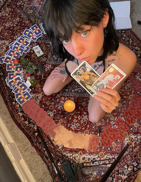 Ally Alden star erotic pics