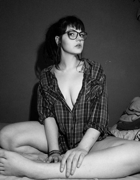 bisibeth star pornographic photo