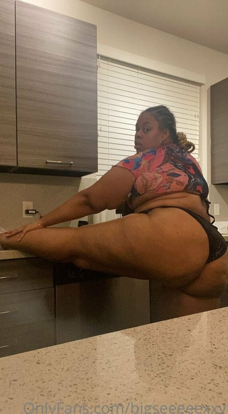 busty redhead onlyfans xxx picture