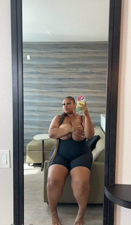 bigseeeeexxy model hot picture