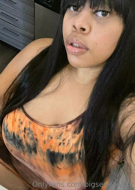 curvy kitty onlyfans hot photo