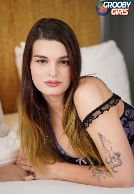 Asia Belle star top gallery