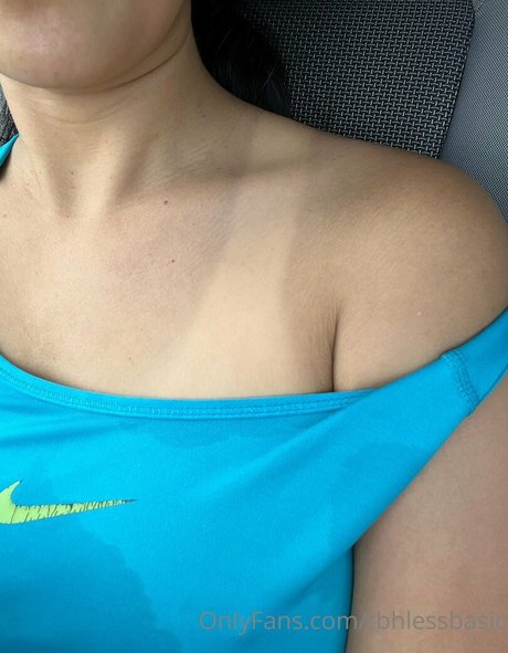 tbhprettybasic naked model archive