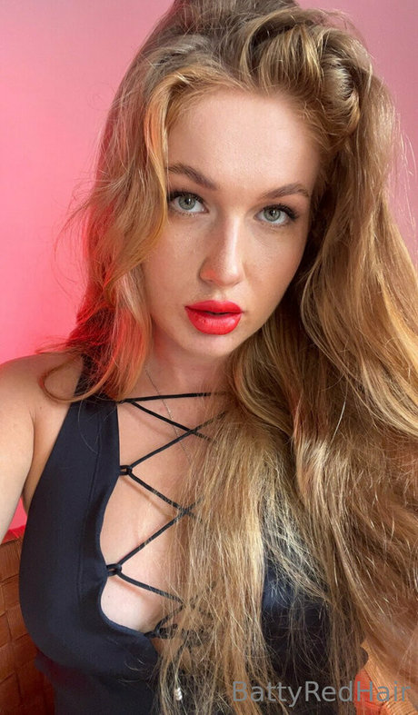 shemale handjob onlyfans nudes img