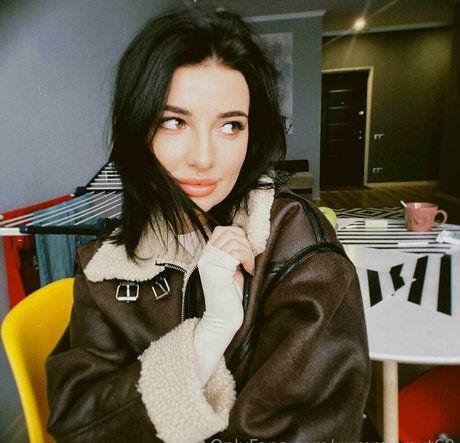 Yummy Nut pornstar best pics