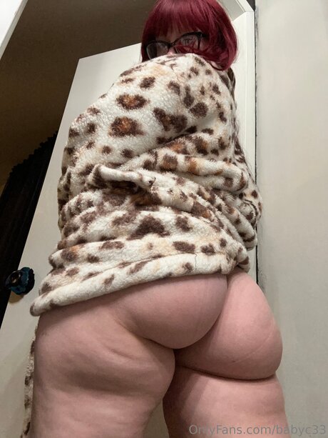 asian yoga onlyfans adult pic