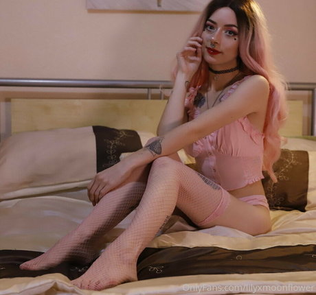 Lily Moonflower art model galleries