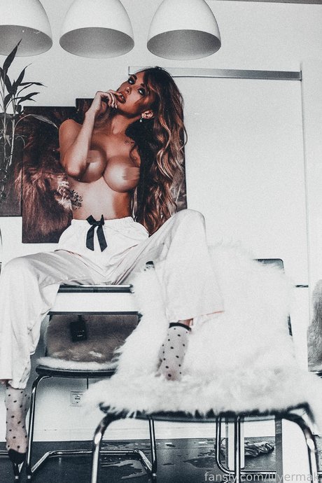 Lily Ermak sex actress photo