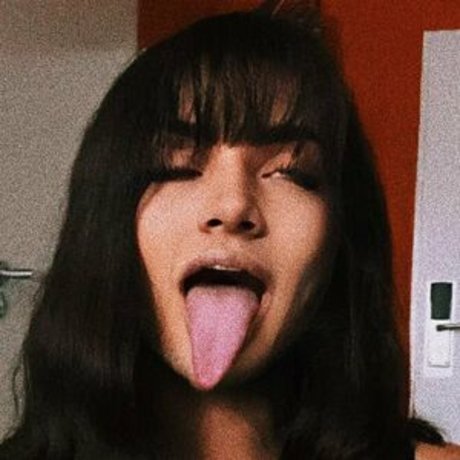 Whosurdani art model img