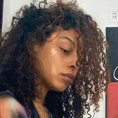 Aliakadir art actress photo