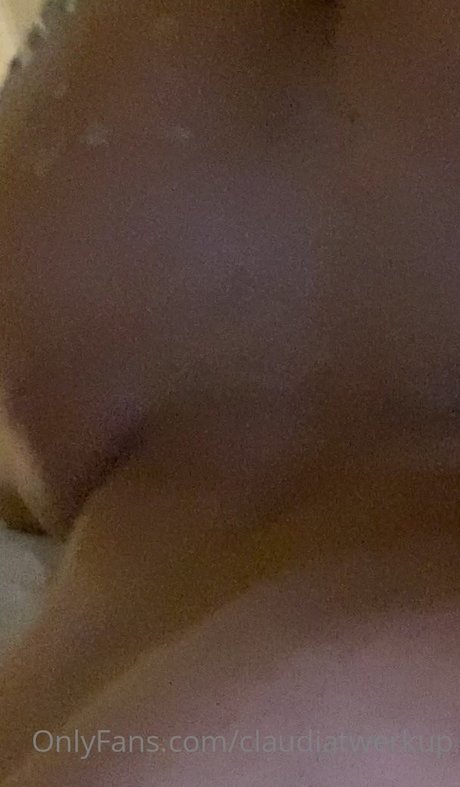 ClaudiaTwerkUp pornstar exclusive picture