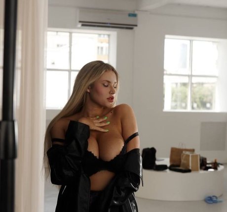 mature onlyfans art porn gallery