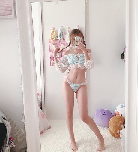 Akaei Ray pornstar img