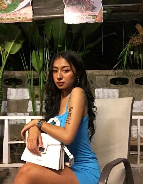 insunny99 nude model photo