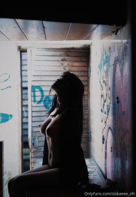 Siskaeee ofc perfect model images