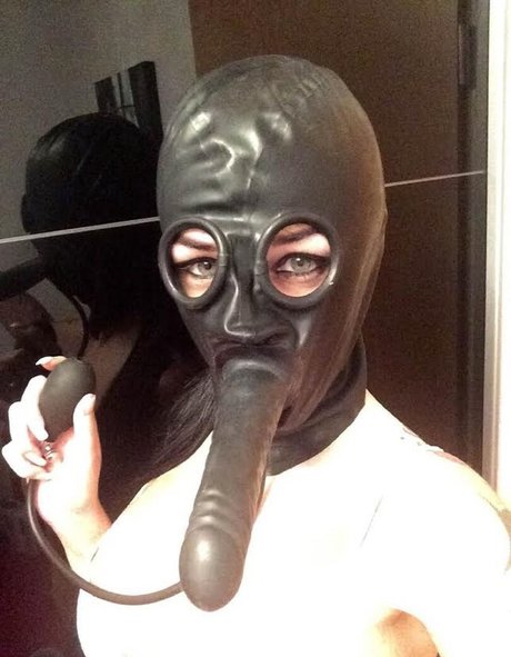 MeliDeluxe model erotic pictures