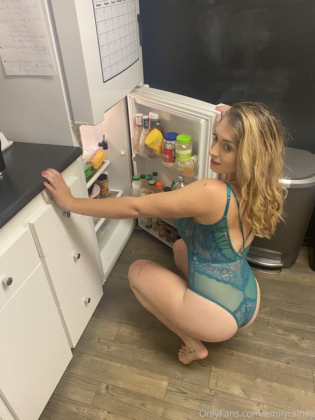 Emily Rainey pornstar adult img