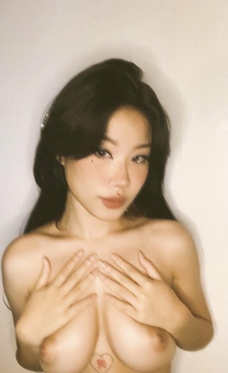 urfreakgemini model pic