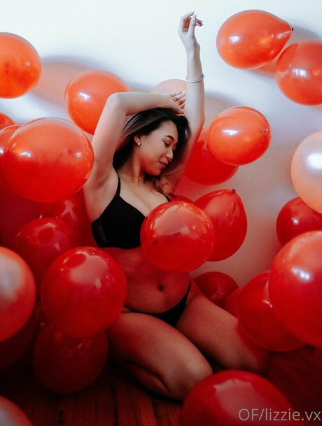 Lizzievx porn actress archive