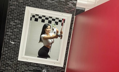 Lizzievx pornstar art pic