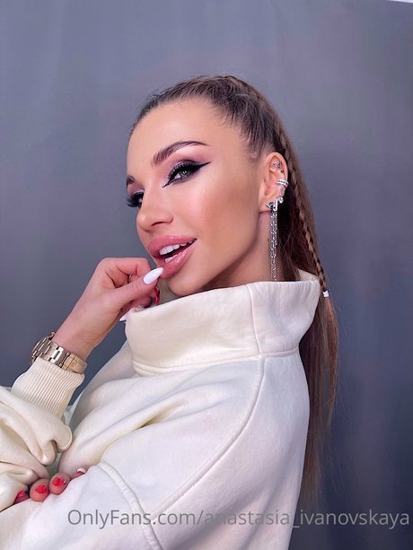 Ivanovskaya Anastasia pretty star pic