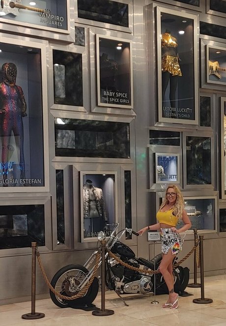 anal teen onlyfans art naked pic