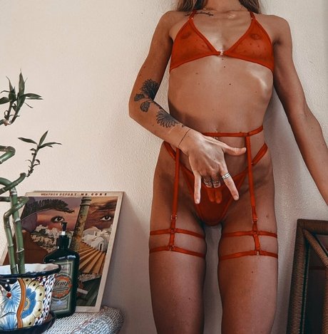 bakedblondi pornstar adult pics