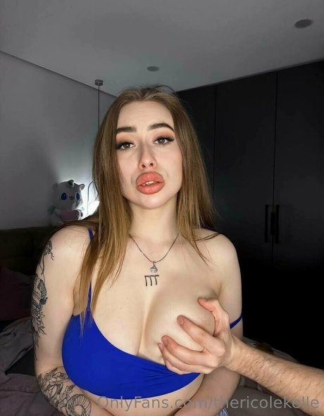 Ricole Kelle sexy star gallery